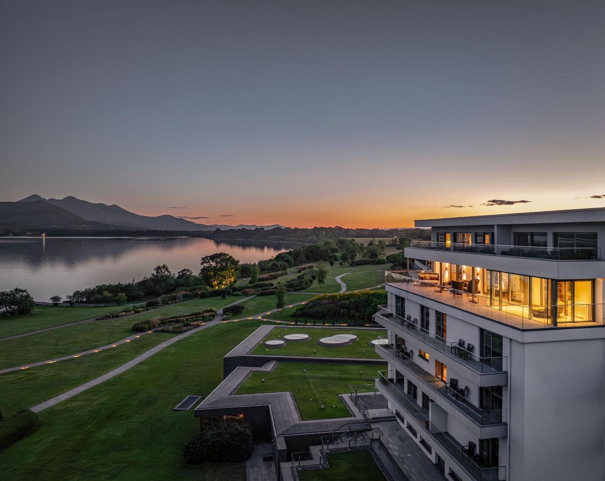 The Europe Hotel & Resort Fossa Exterior foto